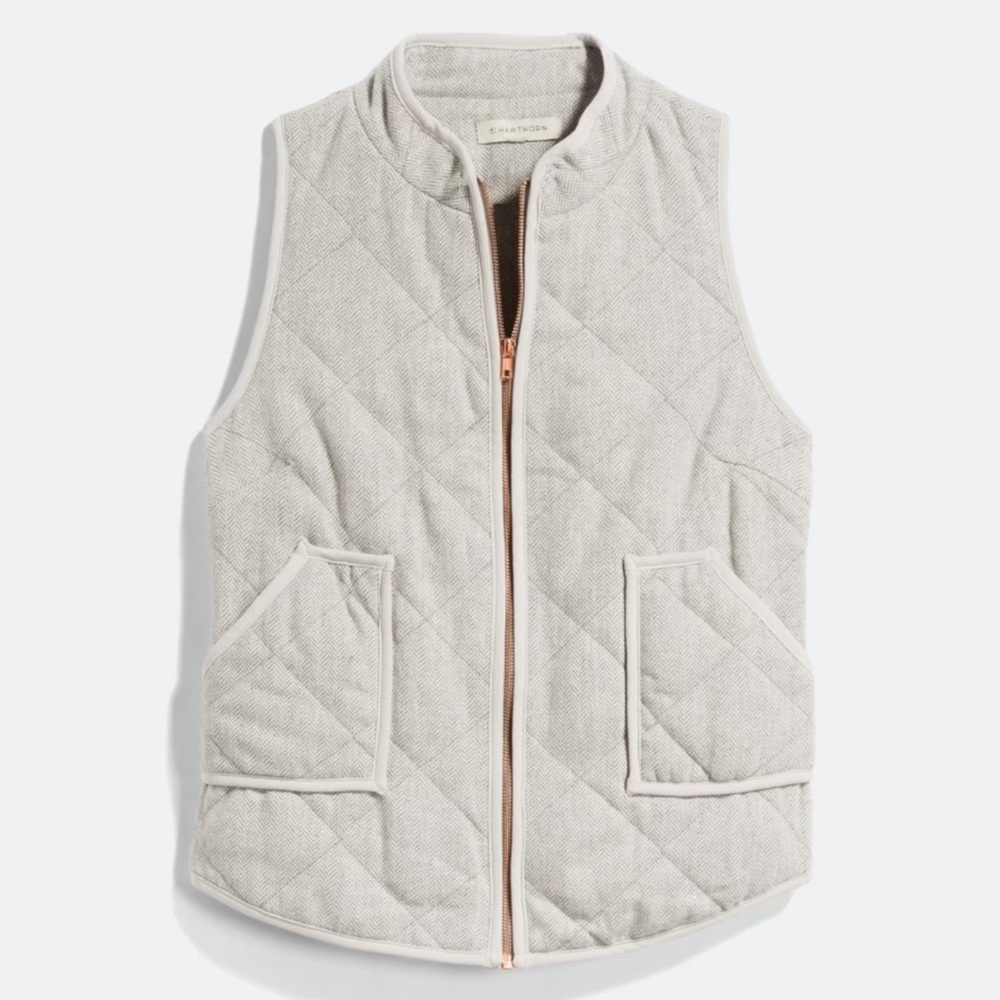 41 Hawthorn Quilted Vest in Light Gray